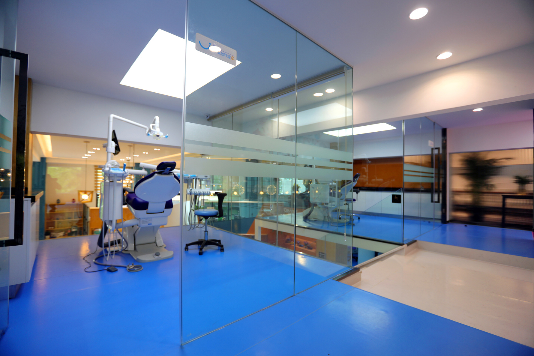 亲亲齿科牙科诊所 - 北欧风格一室一厅一卫装修效果图 - ***丹设计