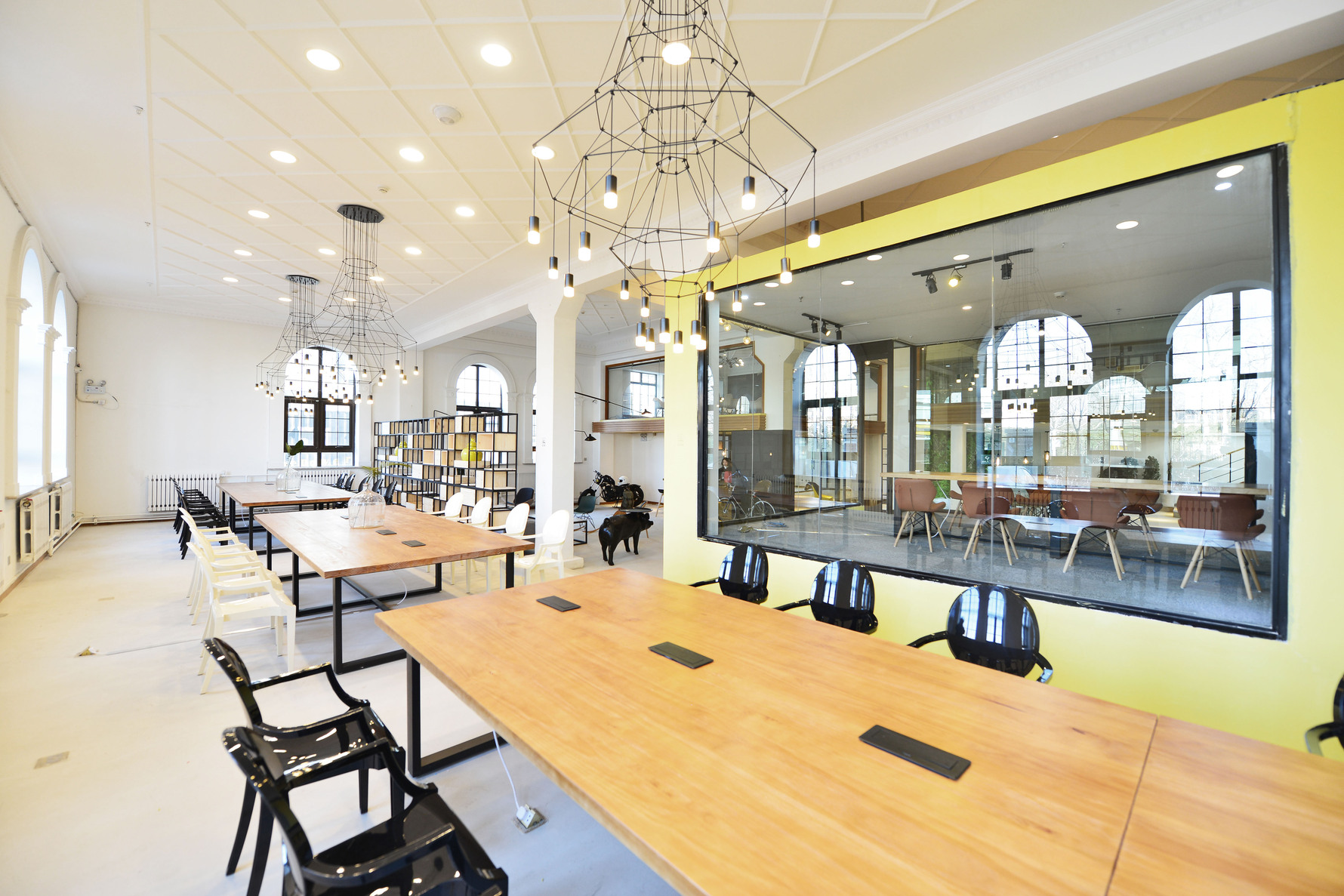 现代风格商用/公用室内区域装修设计效果图