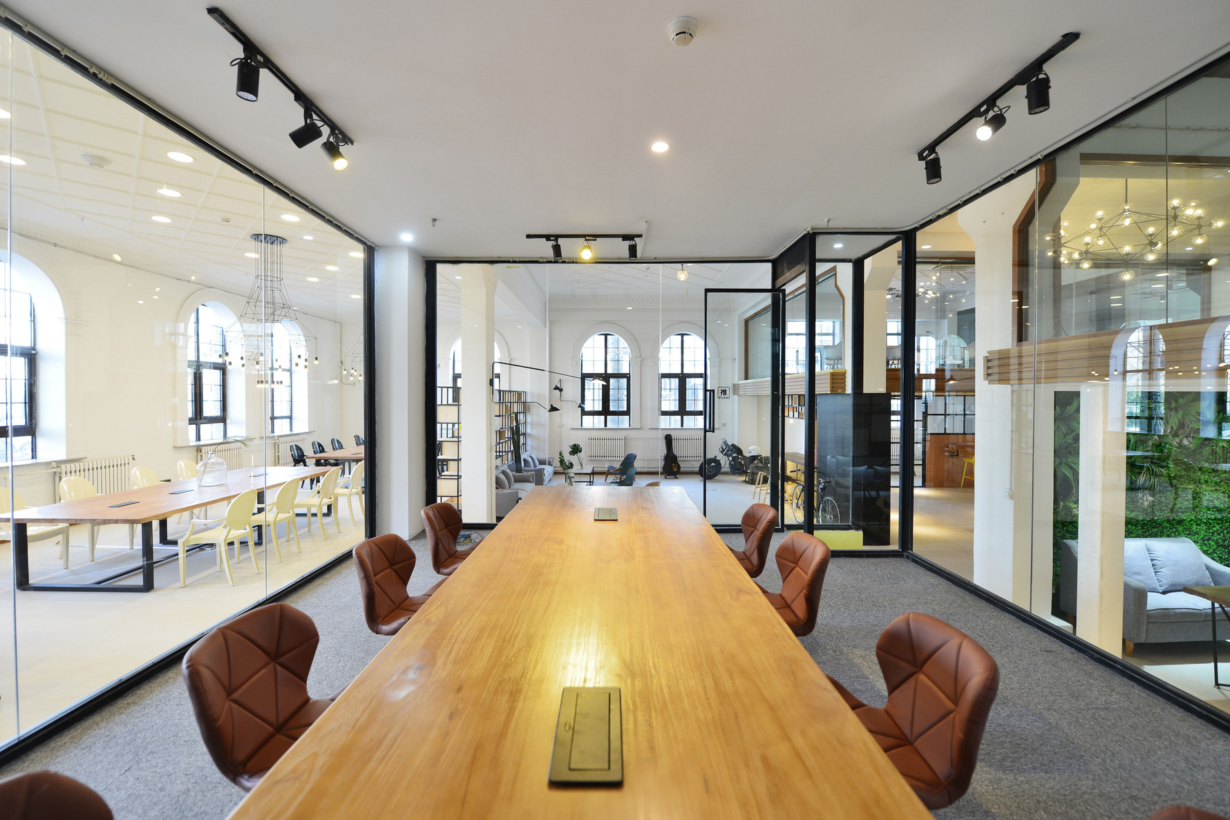 现代风格商用/公用室内区域装修设计效果图