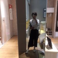 莫莉